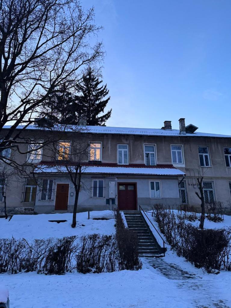 Lv Luxury Apart - One Minute Away From Train Station Predeal Bagian luar foto